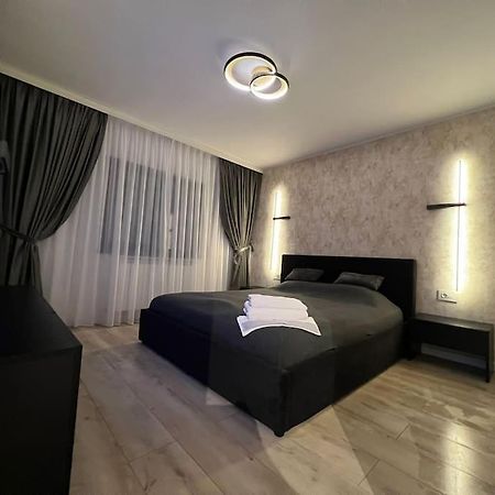 Impact Apartments Piteşti Exterior foto